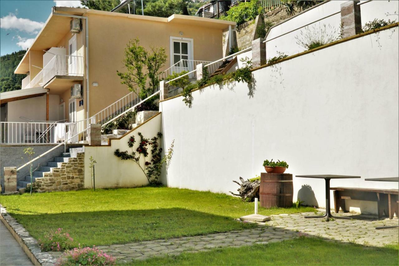 Villa Mily Baška Voda Eksteriør billede